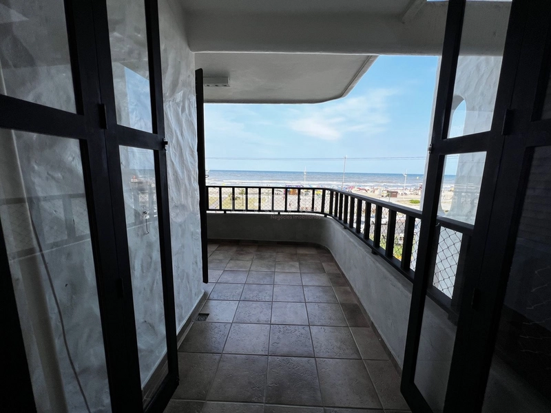 Apartamento com dois dormitorios com sacada separada a beira mar!: 13ª foto da galeria de imagens do imóvel