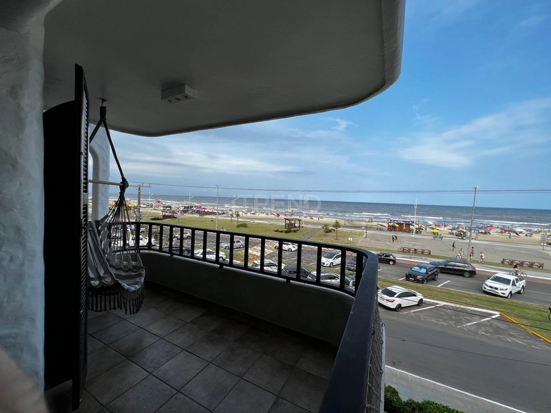 Apartamento com dois dormitorios com sacada separada a beira mar!: 15ª foto da galeria de imagens do imóvel