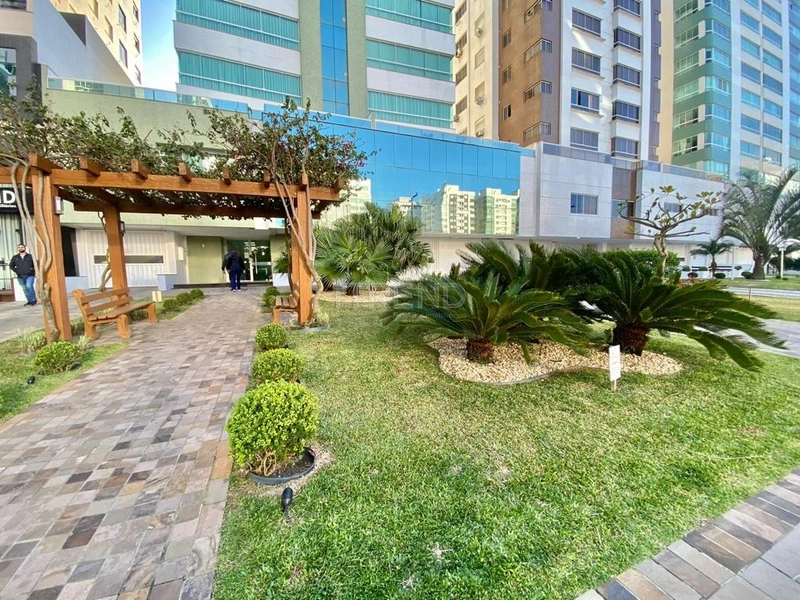 MOBILIADO E DECORADO FRENTE PRAÇA: 19ª foto da galeria de imagens do imóvel