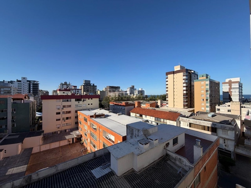 Ao lado da Praça Flávio Boianowski: 4ª foto da galeria de imagens do imóvel