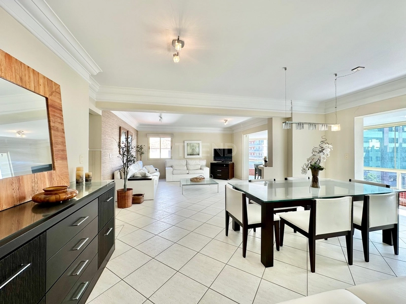 APARTAMENTO À VENDA EM EDIFÍCIO A 2 QUADRAS DA BEIRA MAR: 19ª foto da galeria de imagens do imóvel