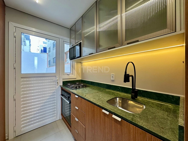 Apartamento mobiliado e decorado com terraço: 18ª foto da galeria de imagens do imóvel