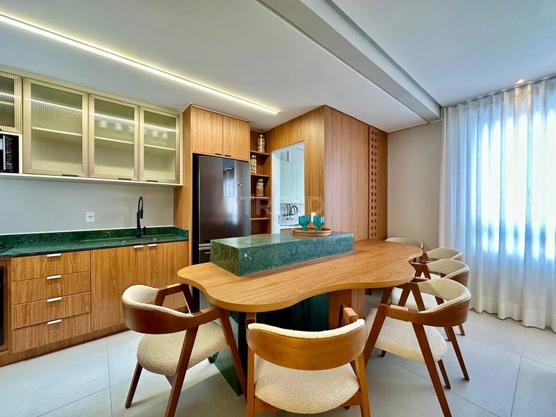 Apartamento mobiliado e decorado com terraço: 13ª foto da galeria de imagens do imóvel