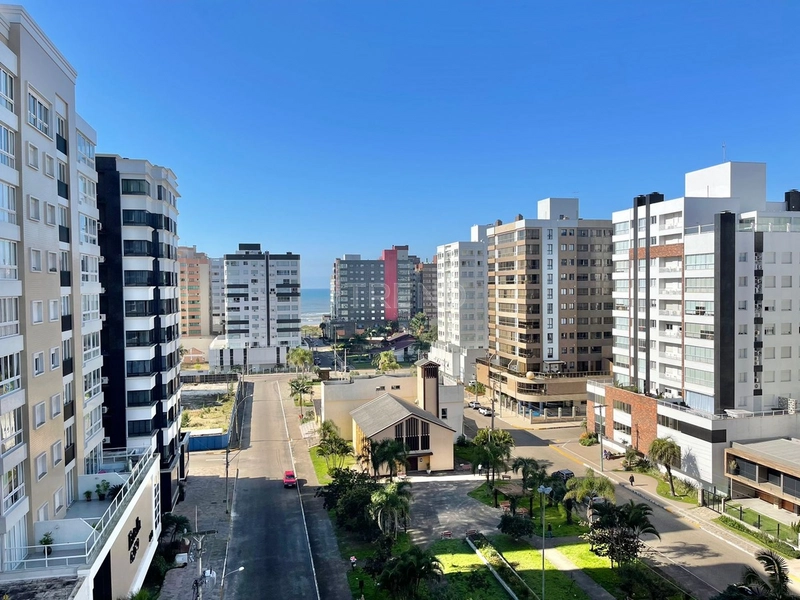 Frente para a Praça Tiarajú: 6ª foto da galeria de imagens do imóvel