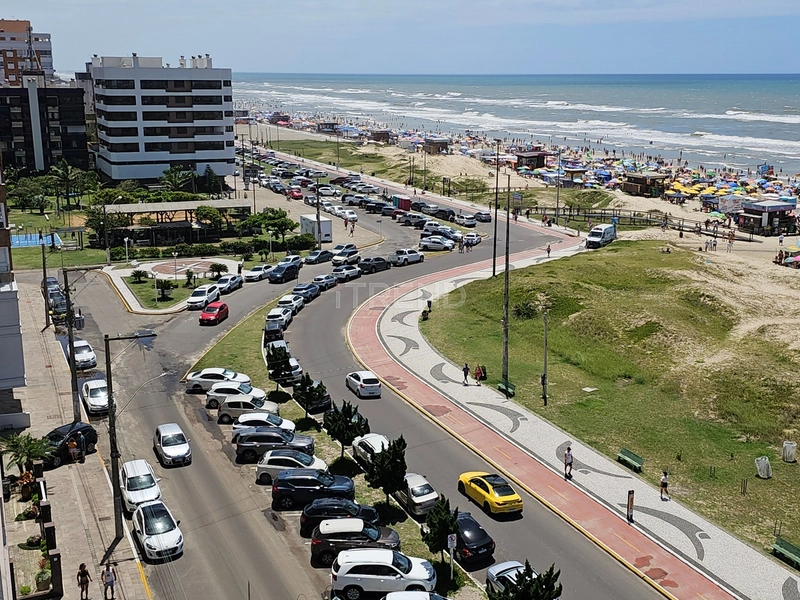 Na avenida Beira Mar esquina com a Avenida Poti: 11ª foto da galeria de imagens do imóvel