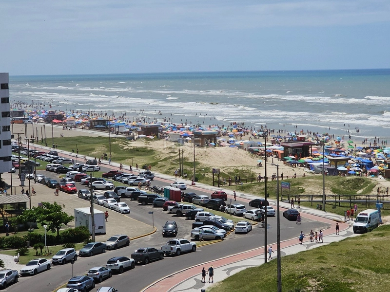 Na avenida Beira Mar esquina com a Avenida Poti: 71ª foto da galeria de imagens do imóvel