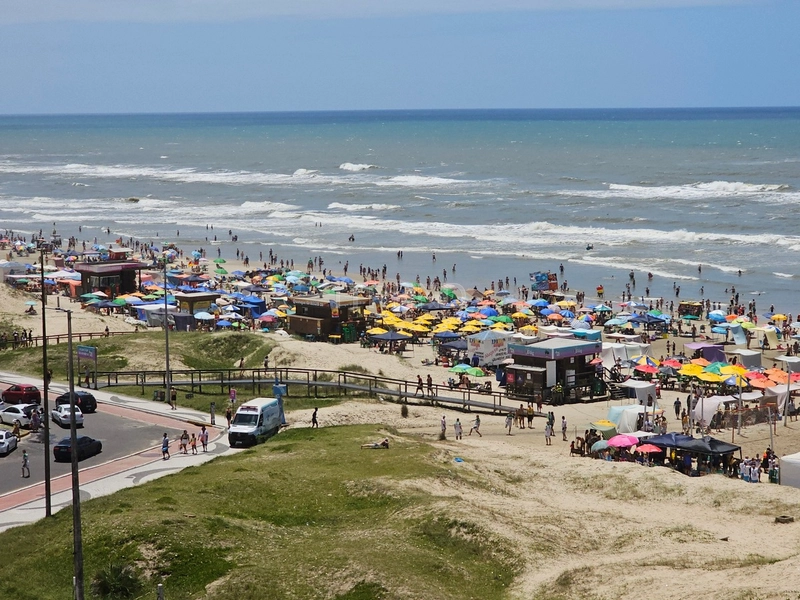 Na avenida Beira Mar esquina com a Avenida Poti: 13ª foto da galeria de imagens do imóvel