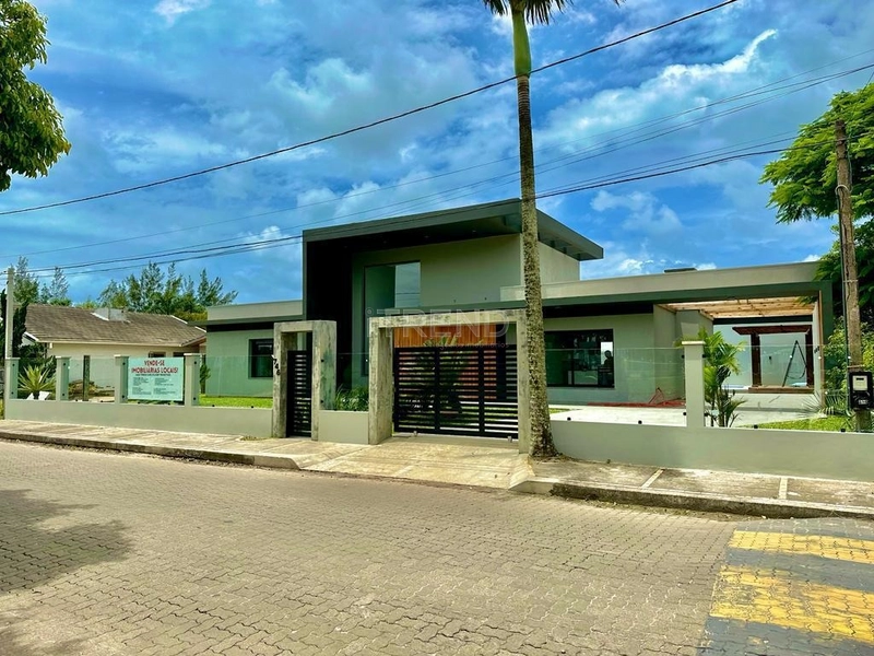 Magnifica casa fora de condomínio nunca habitada: 1ª foto da galeria de imagens do imóvel
