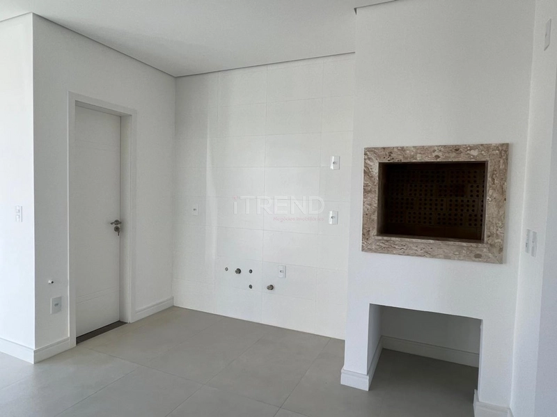 Casa de esquina Junto ao clube: 6ª foto da galeria de imagens do imóvel
