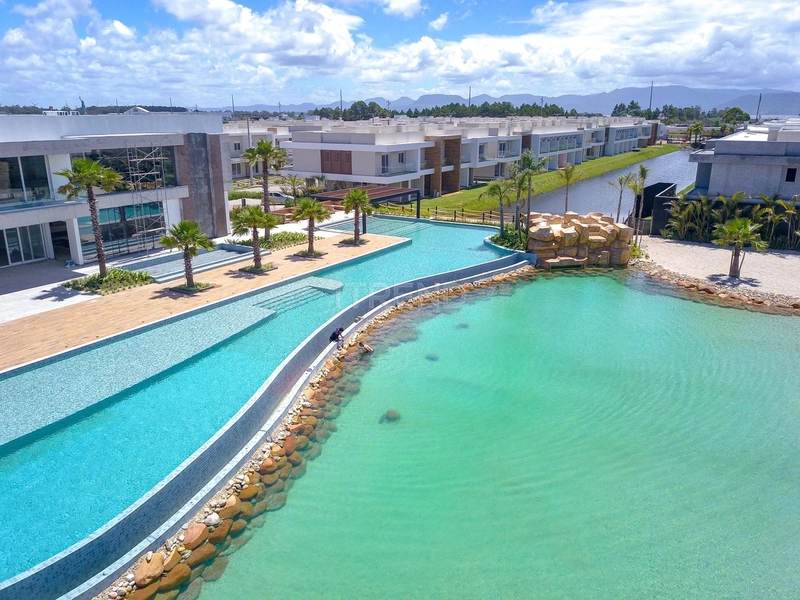 Casa de esquina Junto ao clube: 7ª foto da galeria de imagens do imóvel