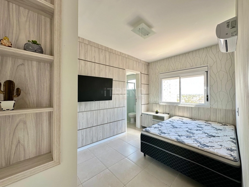 APARTAMENTO À VENDA  COM VISTA PARA O MAR: 3ª foto da galeria de imagens do imóvel
