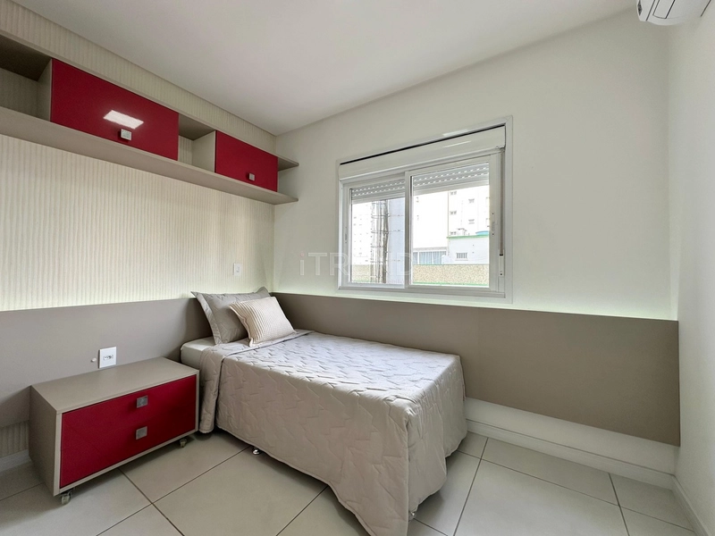 APARTAMENTO FRENTE AVENIDA E VISTA MAR: 10ª foto da galeria de imagens do imóvel