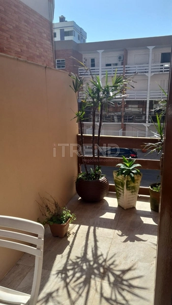 Apartamento com terraço no Centro: 16ª foto da galeria de imagens do imóvel