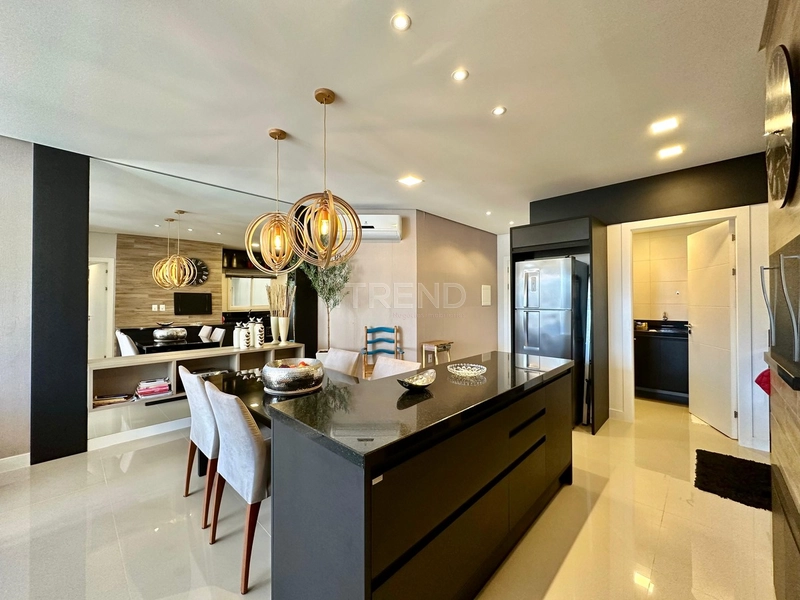 APARTAMENTO À VENDA COM VISTA FANTÁSTICA Mar e Serra MOBILIADO & DECOR: 3ª foto da galeria de imagens do imóvel