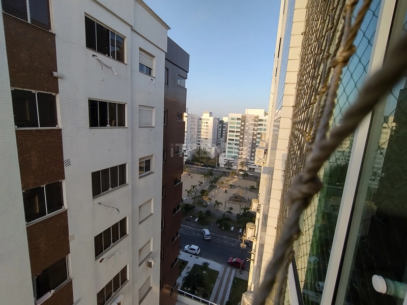Frente Praça: 14ª foto da galeria de imagens do imóvel