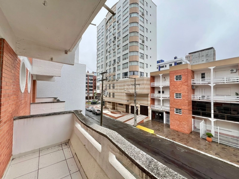 Com sacada separada de frente!: 6ª foto da galeria de imagens do imóvel