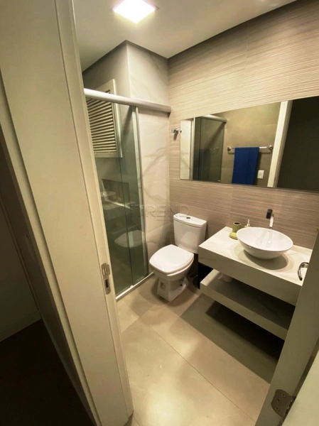 Amplo 1 dormitório no centro, mobiliado e decorado: 1ª foto da galeria de imagens do imóvel