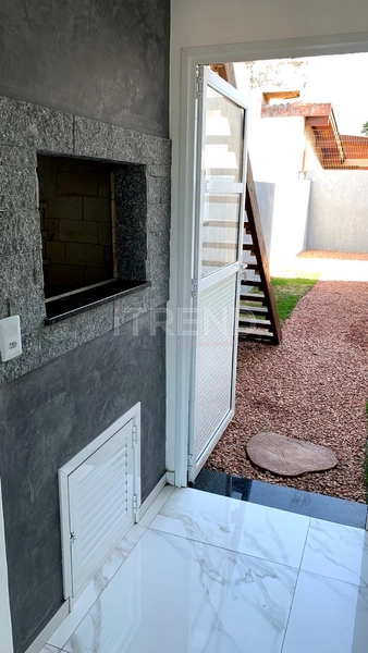 Casa 2 quartos sendo 1 suite com close e terraço em Capão da Canoa.: 1ª foto da galeria de imagens do imóvel