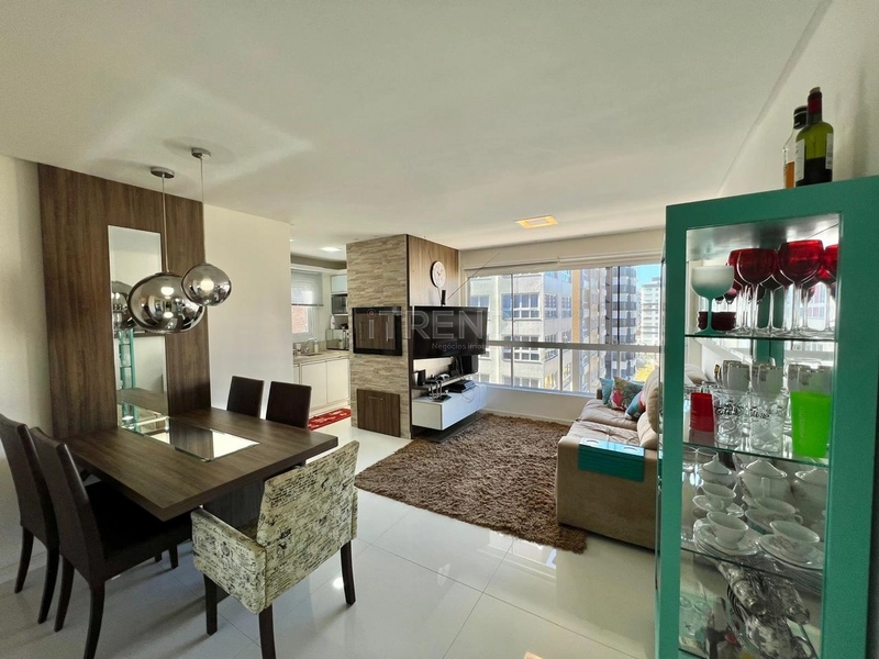 Apartamento de frente para a Praça Tiarajú: 12ª foto da galeria de imagens do imóvel