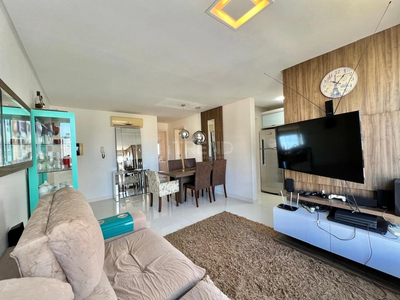 Apartamento de frente para a Praça Tiarajú: 11ª foto da galeria de imagens do imóvel