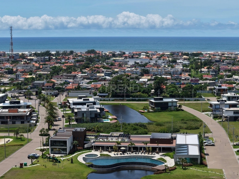 INCRÍVEL SOBRADO BEIRA LAGO: 44ª foto da galeria de imagens do imóvel