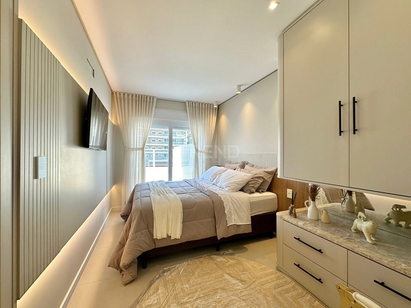 APARTAMENTO À VENDA  COM INFRA COMPLETA  E TERRAÇO: 1ª foto da galeria de imagens do imóvel