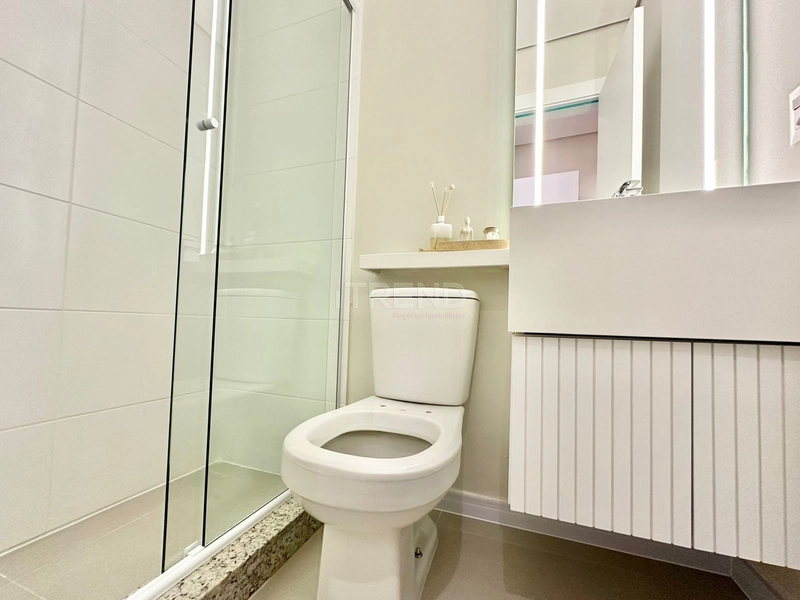 APARTAMENTO À VENDA  COM INFRA COMPLETA  E TERRAÇO: 3ª foto da galeria de imagens do imóvel