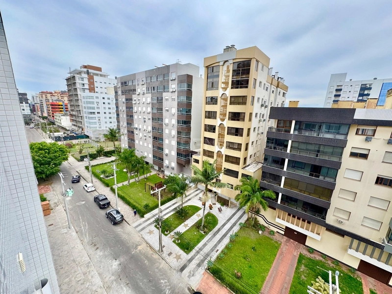 Edifício de esquina na Avenida Central.: 21ª foto da galeria de imagens do imóvel