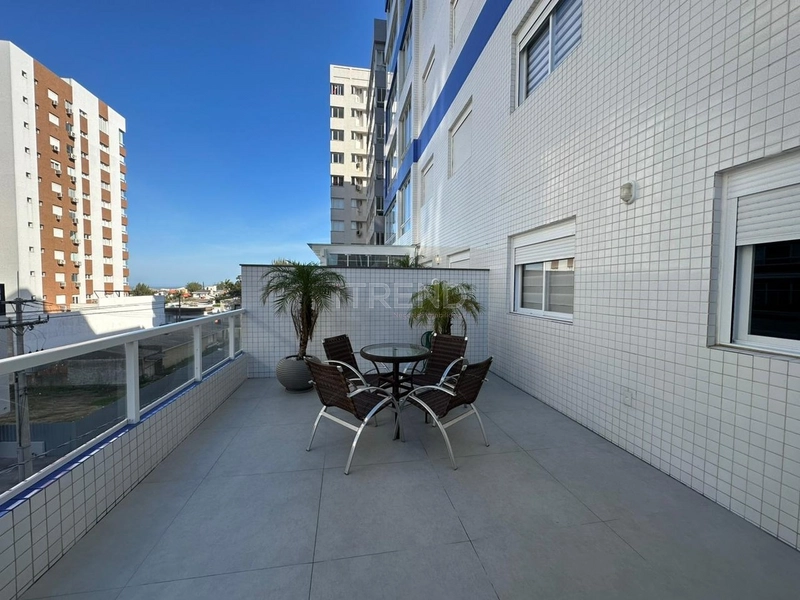 Na divisa de Atlântida - apartamento de frente com terraço: 2ª foto da galeria de imagens do imóvel