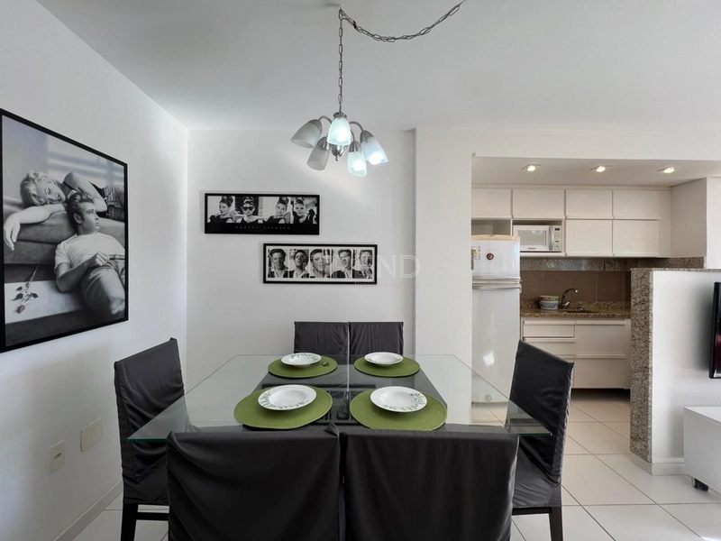 Apartamento 1 quadra do mar de frente: 2ª foto da galeria de imagens do imóvel