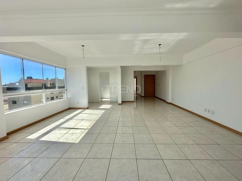Amplo apartamento com excelente posição solar: 4ª foto da galeria de imagens do imóvel