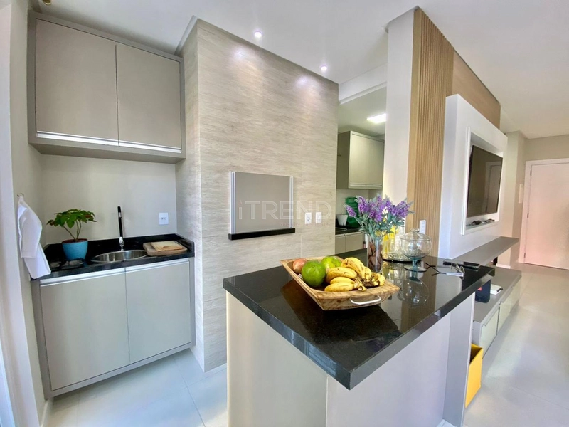 Apartamento com terraço de frente Leste: 2ª foto da galeria de imagens do imóvel