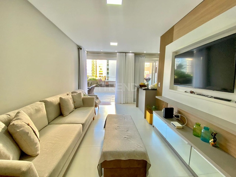 Apartamento com terraço de frente Leste: 3ª foto da galeria de imagens do imóvel