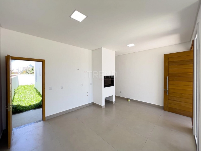 Ótima Casa 2 quartos sendo 1 suite amplo espaço em Capão da Canoa: 1ª foto da galeria de imagens do imóvel