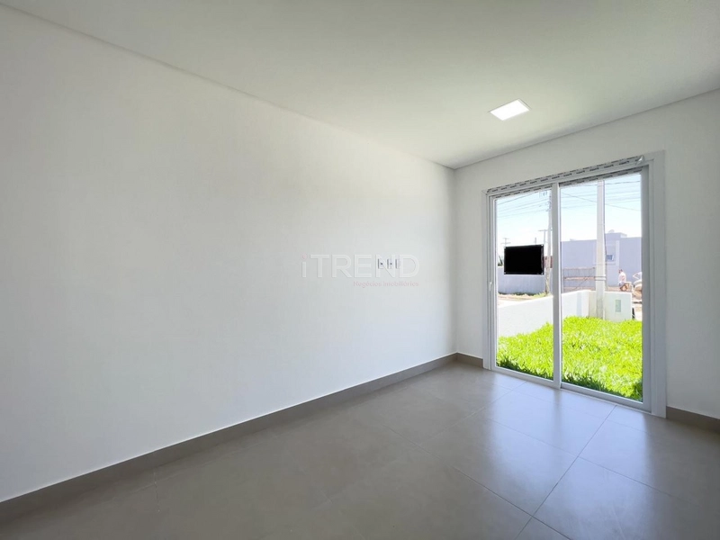 Ótima Casa 2 quartos sendo 1 suite amplo espaço em Capão da Canoa: 4ª foto da galeria de imagens do imóvel