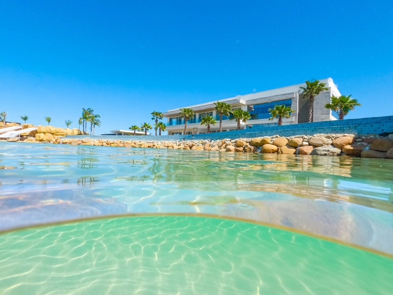 Resort com praia Artificial: 2ª foto da galeria de imagens do imóvel