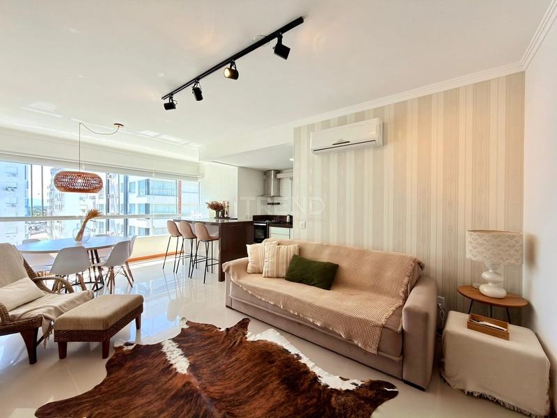 APARTAMENTO NO BAIRRO NAVEGANTES, ENTRE A PRAÇA TIARAJU E A AVENIDA UB: 20ª foto da galeria de imagens do imóvel