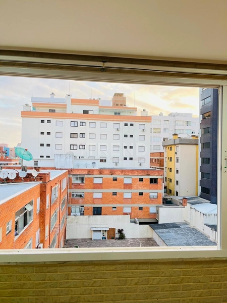 UM DORMITÓRIO GRANDE À VENDA NO CORAÇÃO DA CIDADE: 20ª foto da galeria de imagens do imóvel