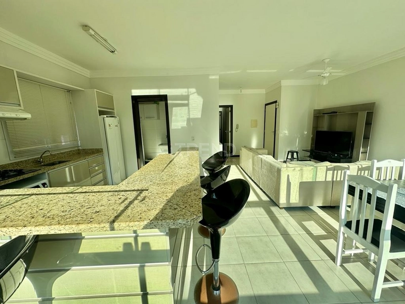 Amplo apartamento e bem iluminado: 4ª foto da galeria de imagens do imóvel