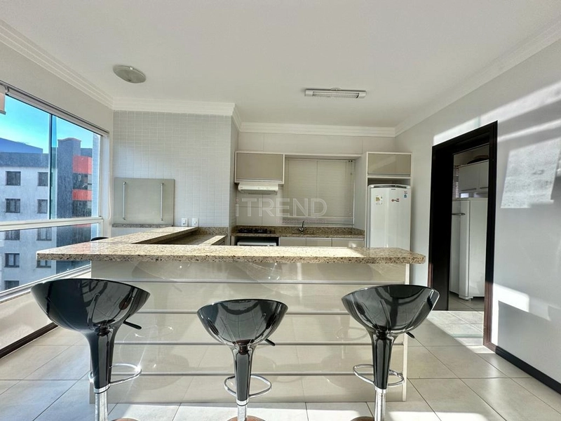 Amplo apartamento e bem iluminado: 6ª foto da galeria de imagens do imóvel