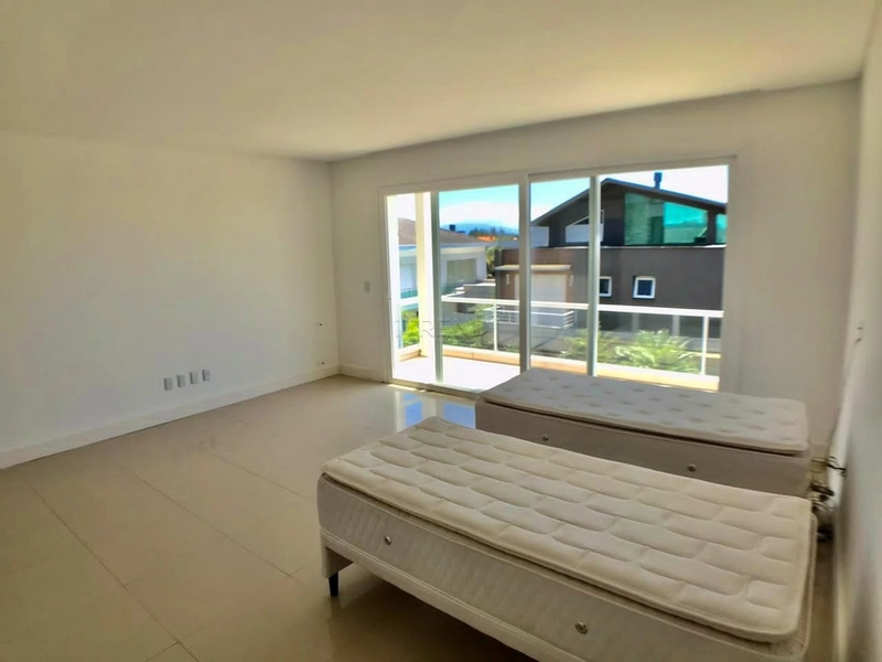Cond. Beira Mar - Sobrado Amplo: 50ª foto da galeria de imagens do imóvel