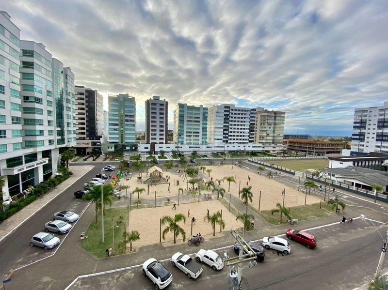 De frente para praça!: 5ª foto da galeria de imagens do imóvel