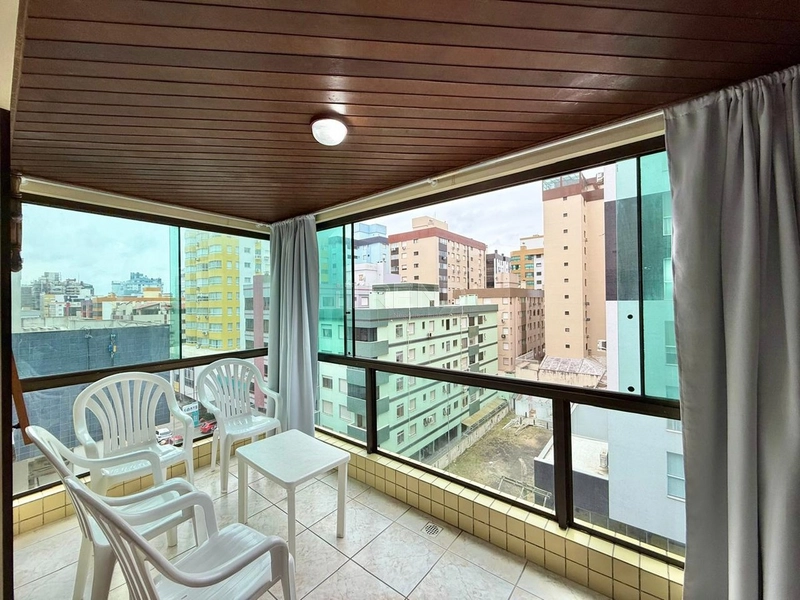 Amplo apartamento na Avenida Ararigboia: 10ª foto da galeria de imagens do imóvel