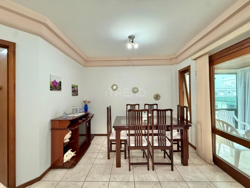 Amplo apartamento na Avenida Ararigboia: 22ª foto da galeria de imagens do imóvel