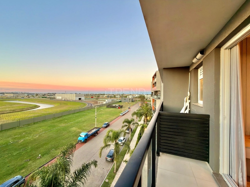 APARTAMENTO À VENDA EM XANGRI-LÁ - NOVIDADE MOBILIADO E DECORADO: 2ª foto da galeria de imagens do imóvel
