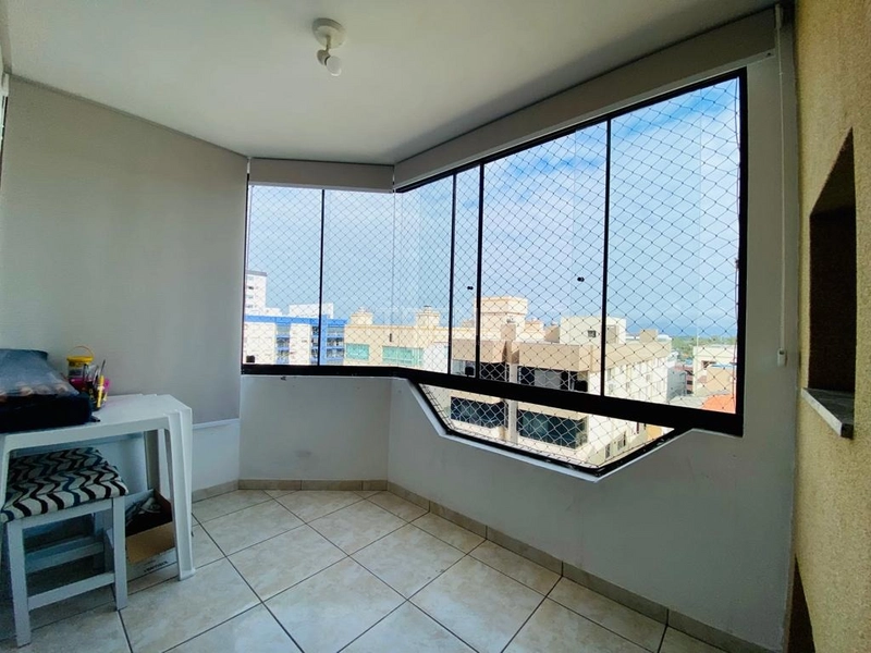 Apartamento de 1 dormitório com sacada de frente no centro: 10ª foto da galeria de imagens do imóvel