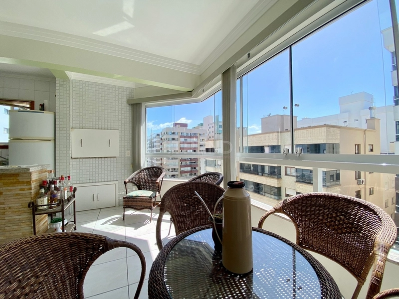 Apartamento de frente: 8ª foto da galeria de imagens do imóvel