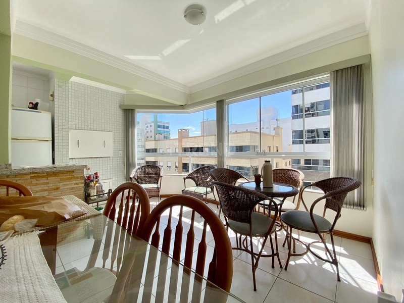 Apartamento de frente: 7ª foto da galeria de imagens do imóvel