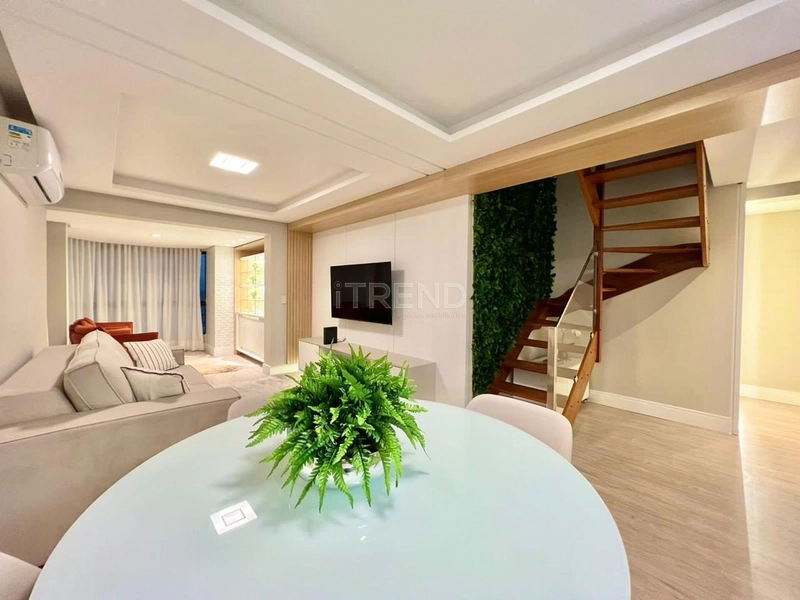 COBERTURA DUPLEX  VISTA ETERNA DO MAR FRENTE PARA PRAÇA: 7ª foto da galeria de imagens do imóvel