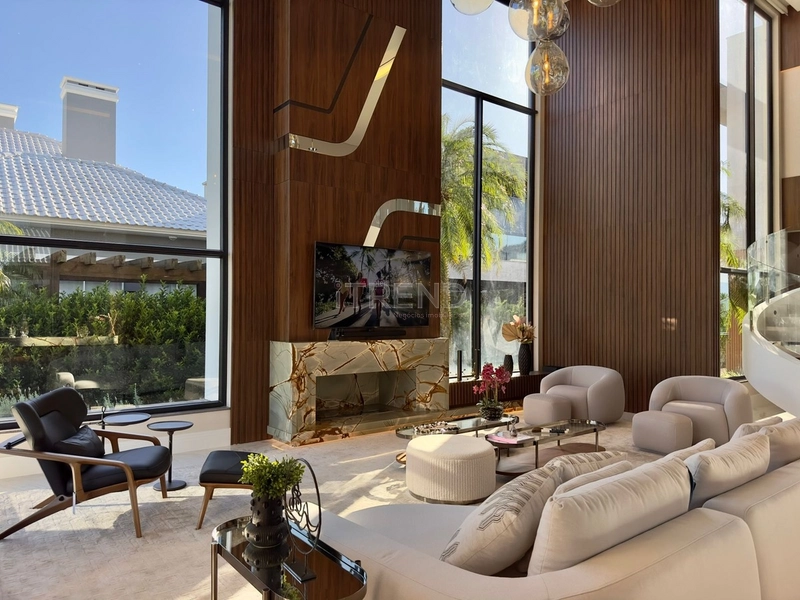 Luxuosa mansão na beira da Marina: 47ª foto da galeria de imagens do imóvel